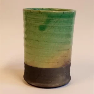 13.  Grön blank Raku glasyr